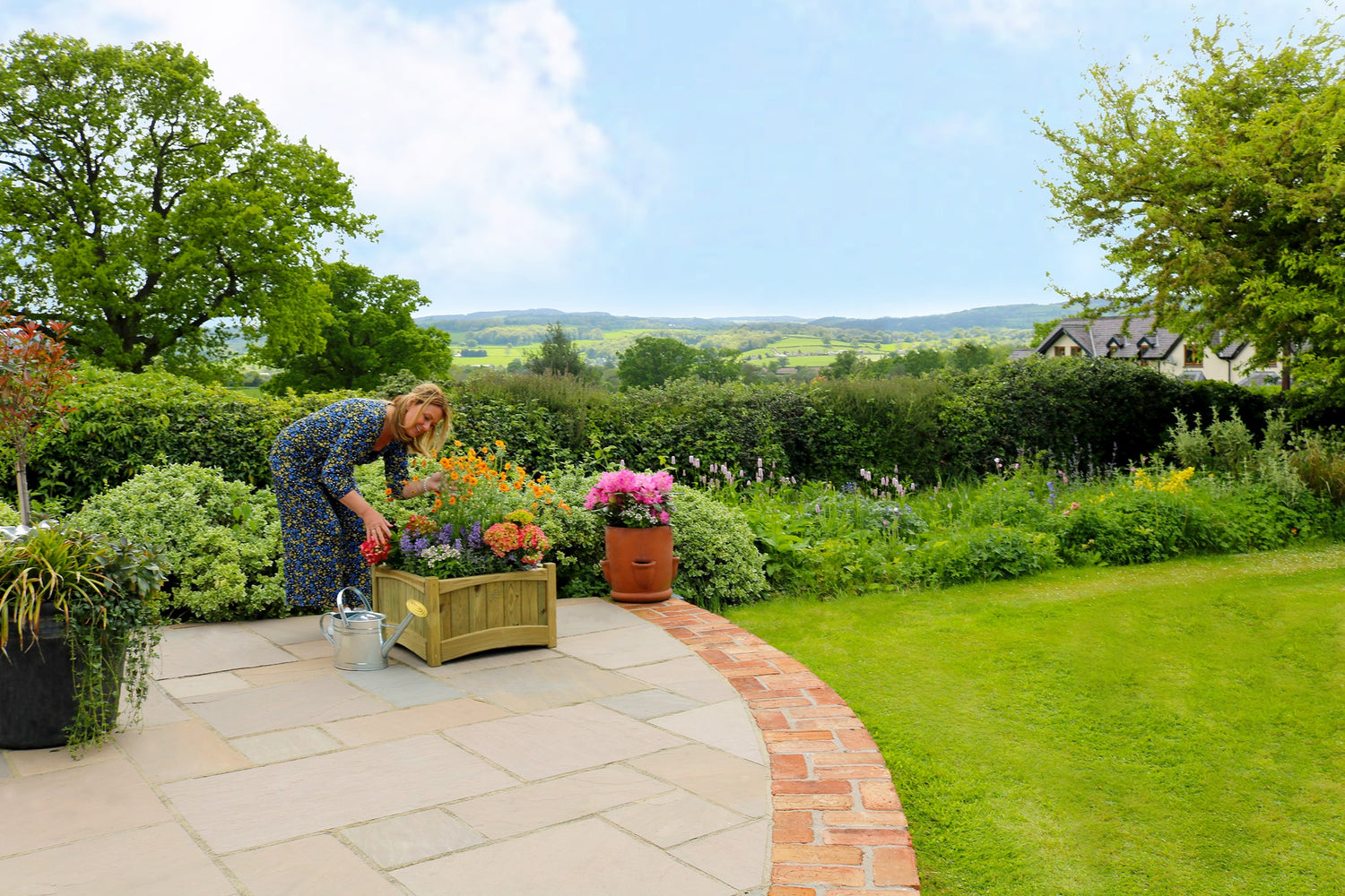 Chelsea Square Planter 2.jpg