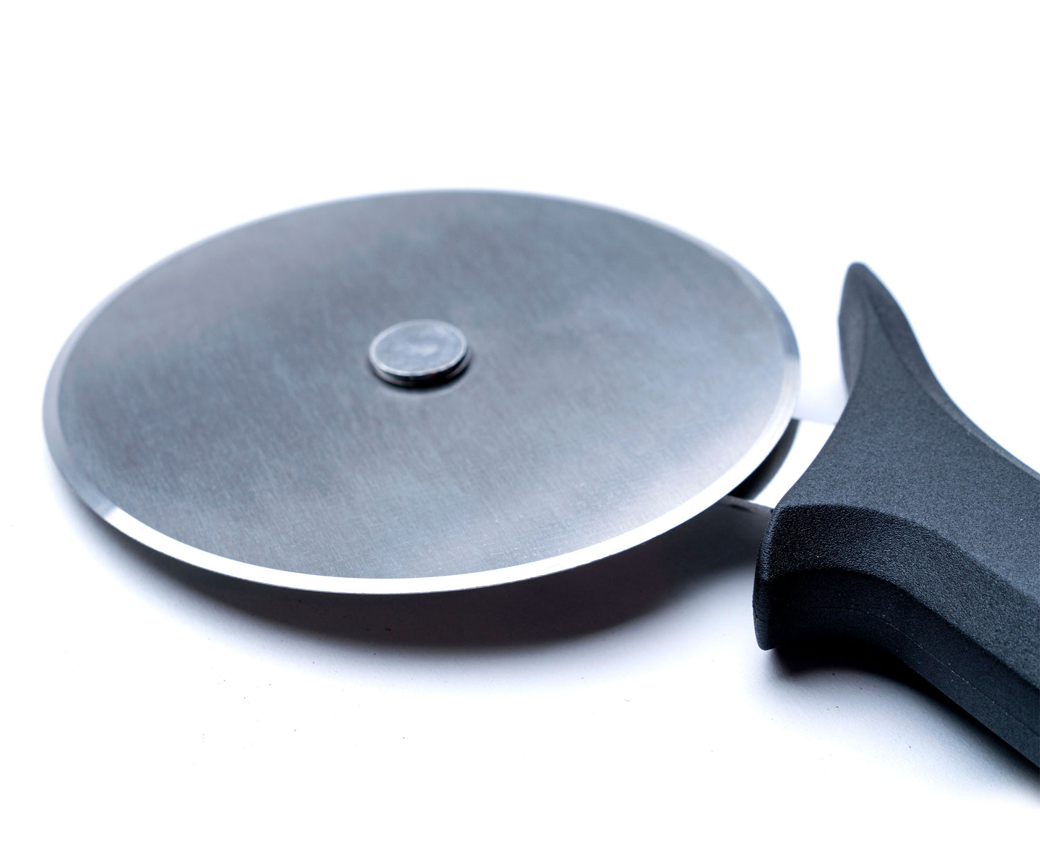 Ooni-Pizza-Cutter-Wheel-2.jpg