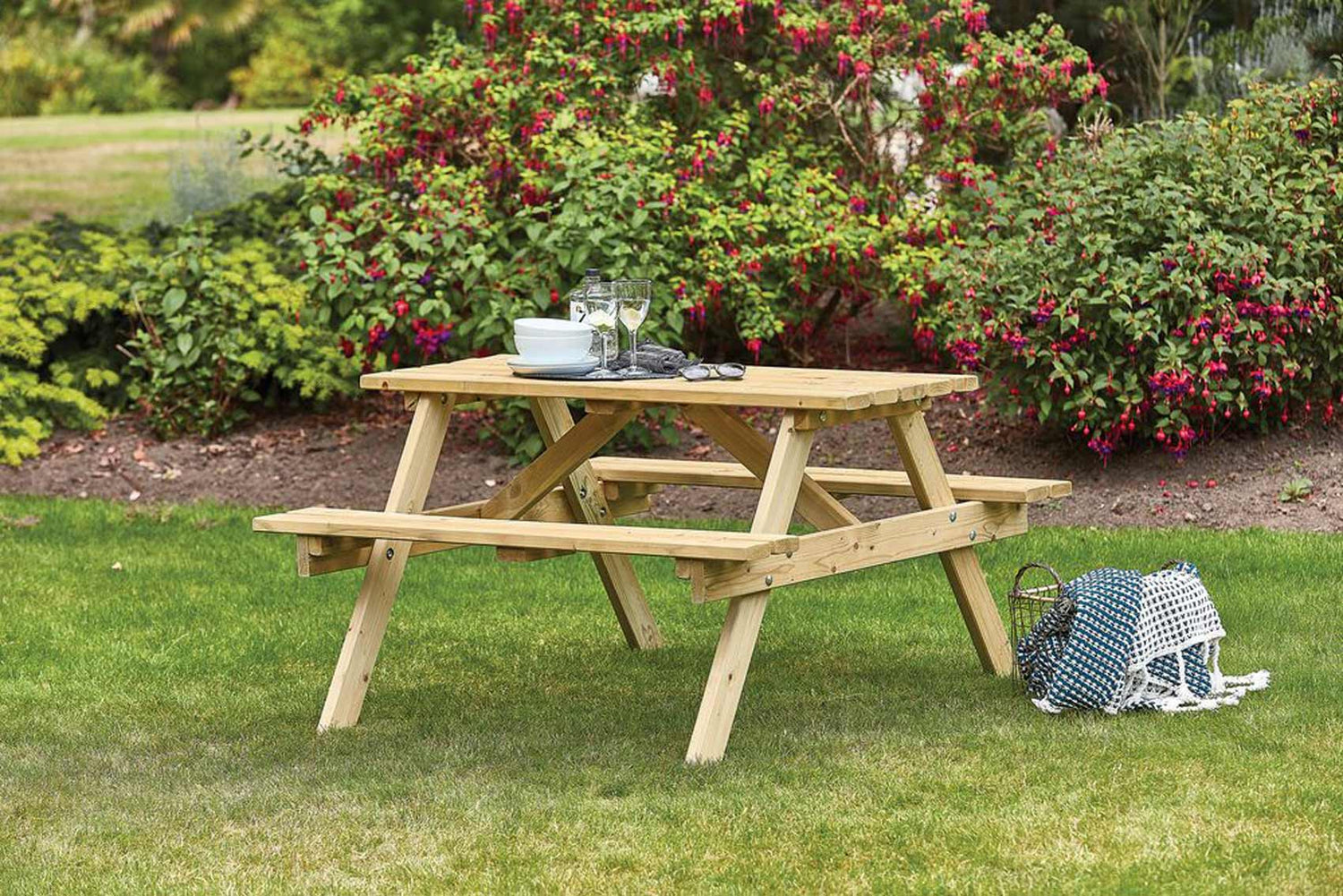 PROD_600001_Appleton-4-Seater-Picnic-Bench-1_LS-kiki.jpg