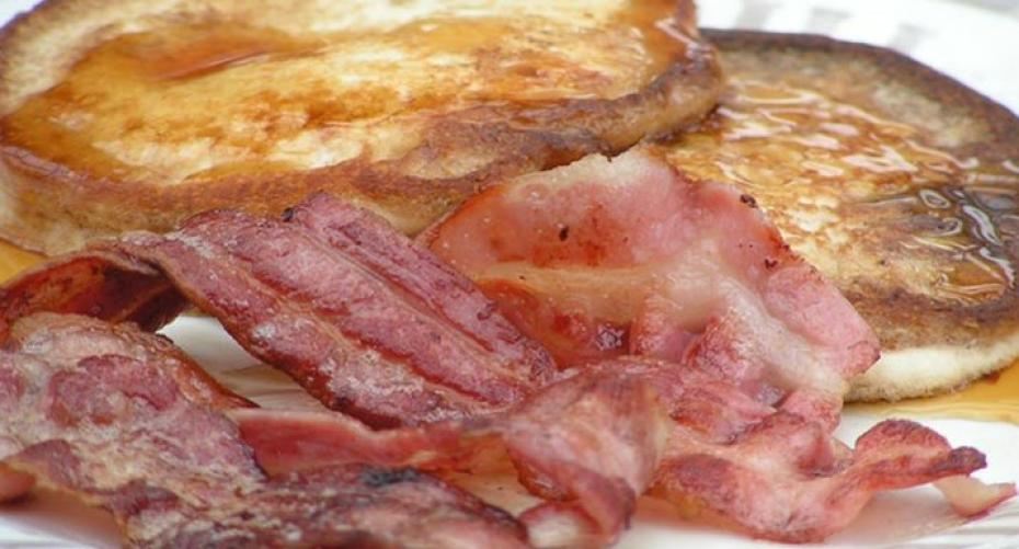 How To Cook American-Style Pancakes On A Weber BBQ