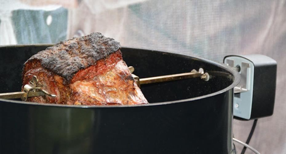 How To Cook Roast Rib Of Beef And Yorkshire Puddings On The Barbecue