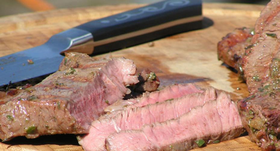 How to cook Caribbean jerk-style steak on the Traeger Timberline 850 wood pellet grill
