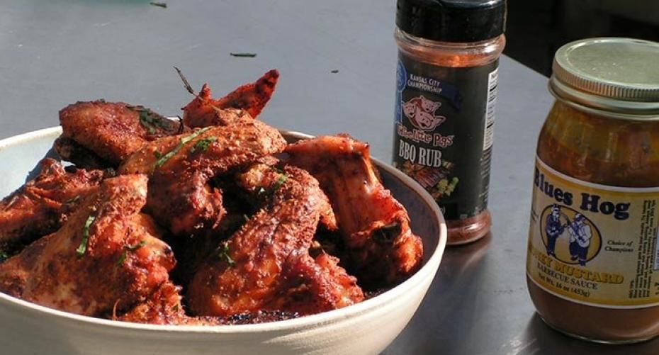 How To Cook Chicken Wings With Three Little Pigs BBQ Rub And Blues Hog Honey Mustard Barbecue Sauce