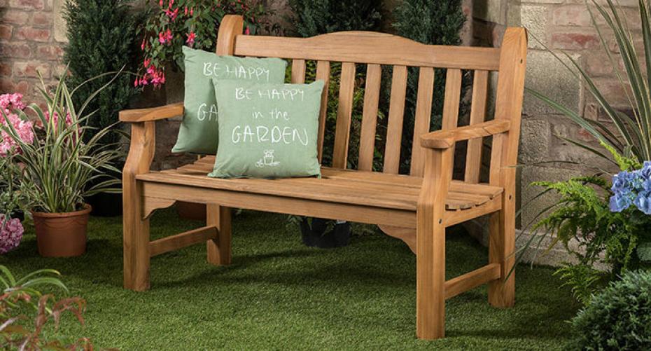 How to care for outdoor wooden garden furniture