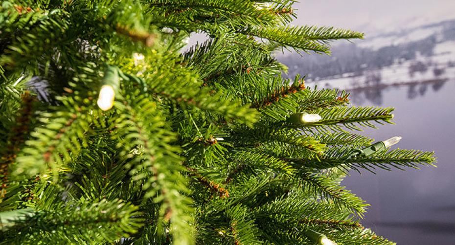 Weeping Spruce Artificial Christmas Tree